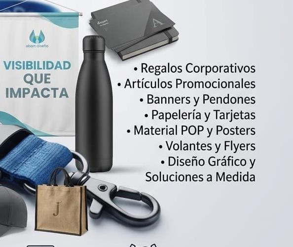 Botella, banner, cuadernos y bolsa personalizados con material POP