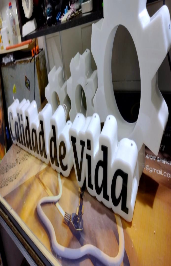 Letras en relieve Calidad de Vida