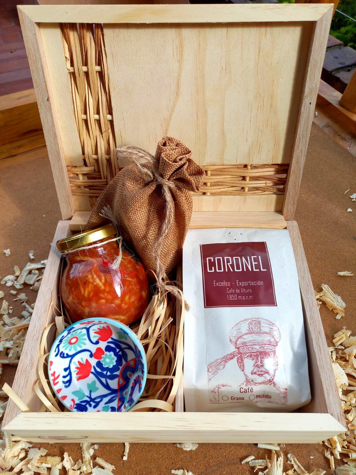 Caja de regalo con café Coronel